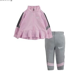 Nike Baby Girl's Tricot Trophy Set (Toddler), light grey 4 toddler